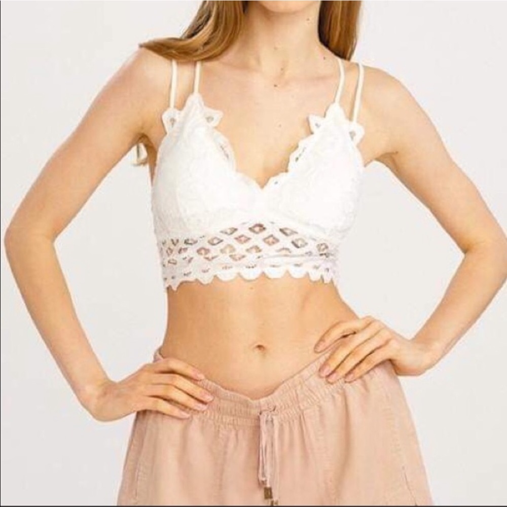 Ivory Scalloped Lace Bralette 34-36 A-D medium